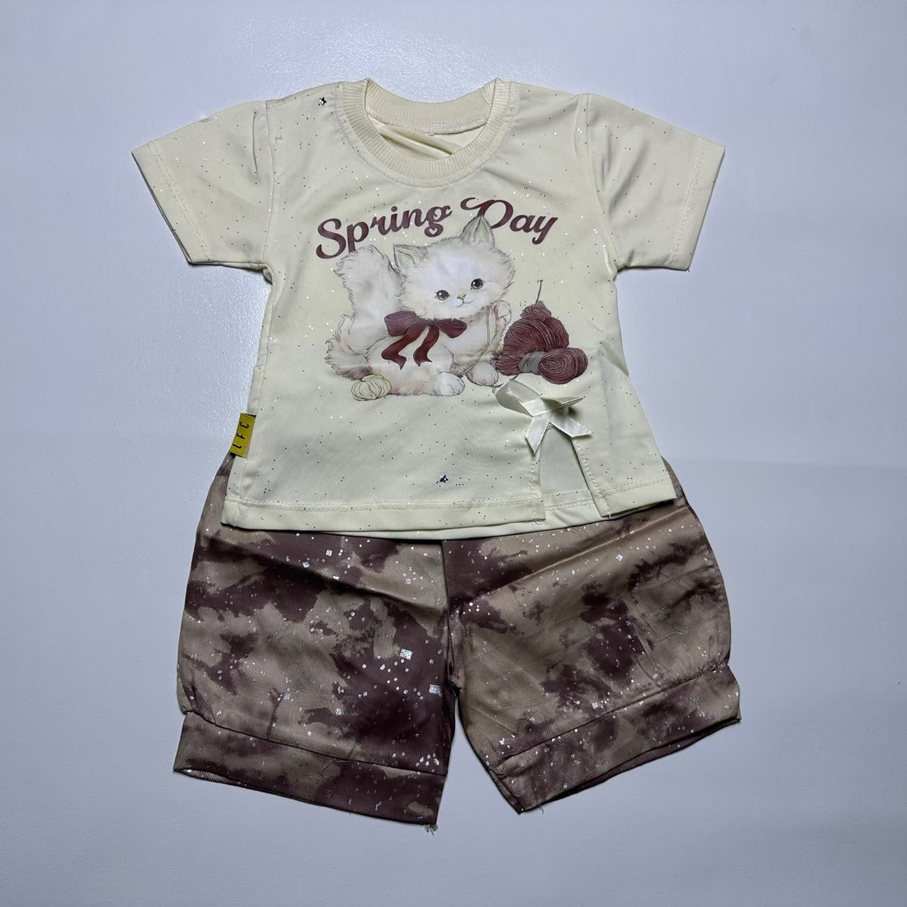 Cat Print T-Shirt and Tie-Dye Shorts Set - Image 6