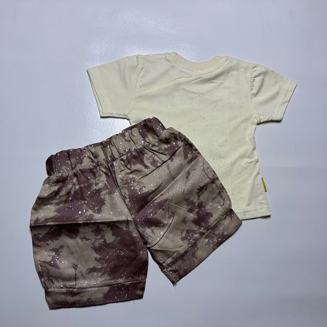 Cat Print T-Shirt and Tie-Dye Shorts Set - Image 5